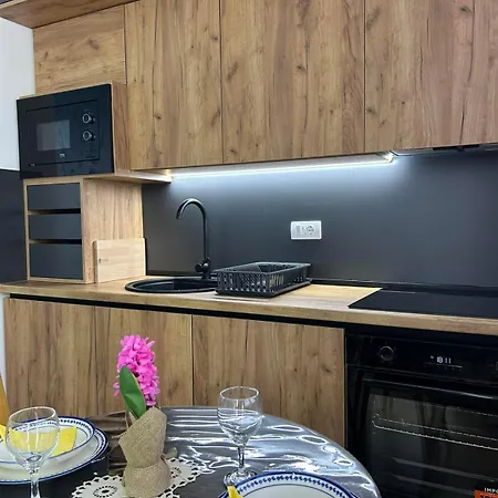 Ljubicica Deluxe 2, Sa Dvoristem I Parkingom