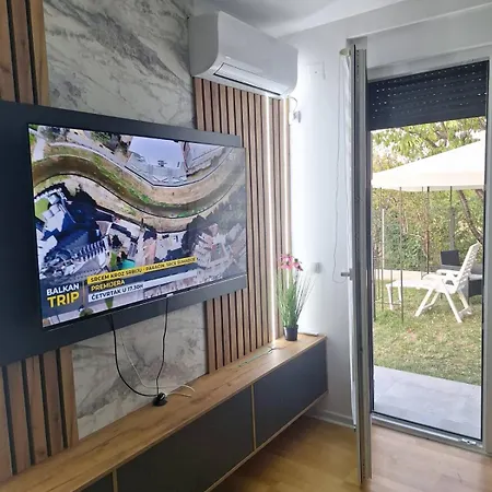 アパート Ljubicica Deluxe 2, Sa Dvoristem I Parkingom *