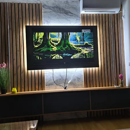 アパート Ljubicica Deluxe 2, Sa Dvoristem I Parkingom