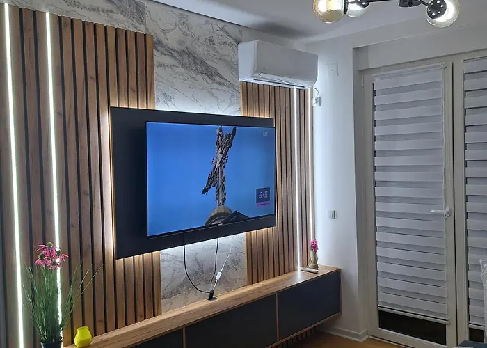 Ljubicica Deluxe 2, Sa Dvoristem I Parkingom *