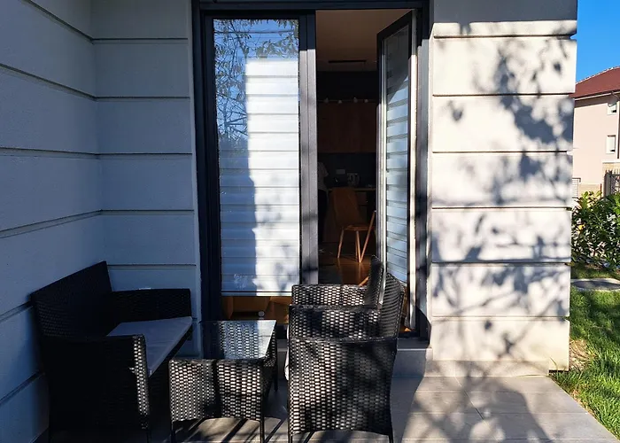 Ljubicica Deluxe 2, Sa Dvoristem I Parkingom *