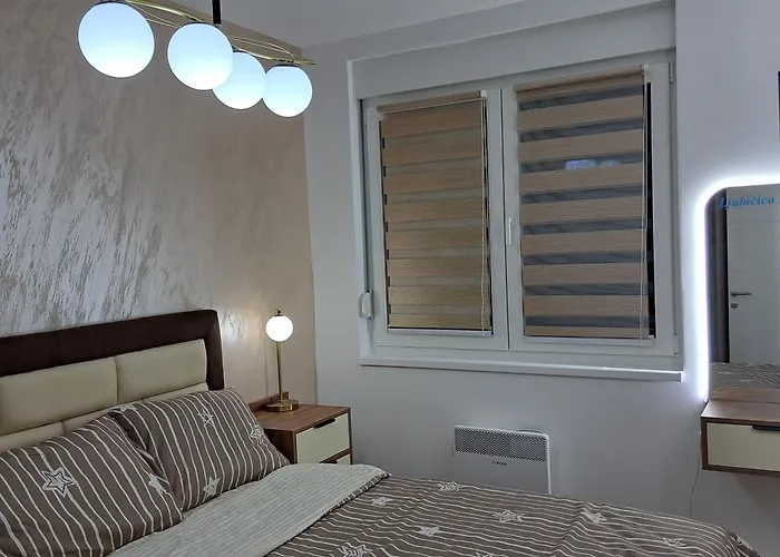 Ljubicica Deluxe 2, Sa Dvoristem I Parkingom